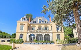 Chateau Ecully - Appartement 2 Chambres - Terrasse & Parking