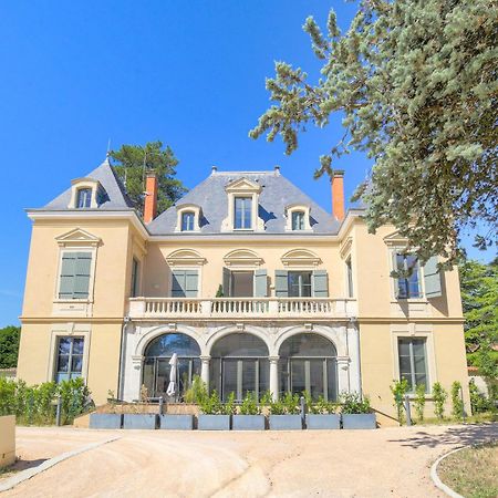 Chateau Ecully - Appartement 2 Chambres - Terrasse & Parking Buitenkant foto